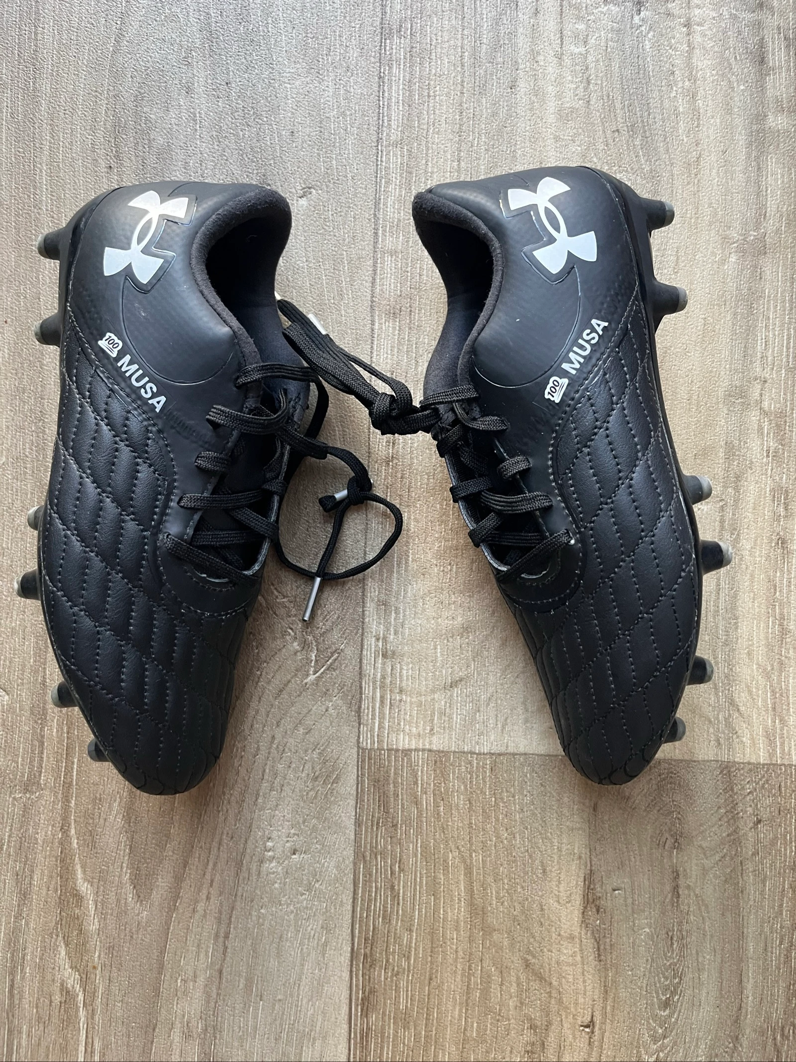 Under Armor cleat size 36 – photo 2